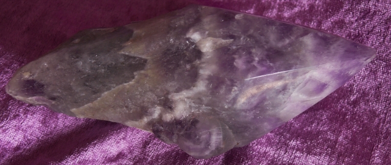 AMETHYST CRYSTAL LG CHEVRON WITCHES HAT FROM ZAMBIA